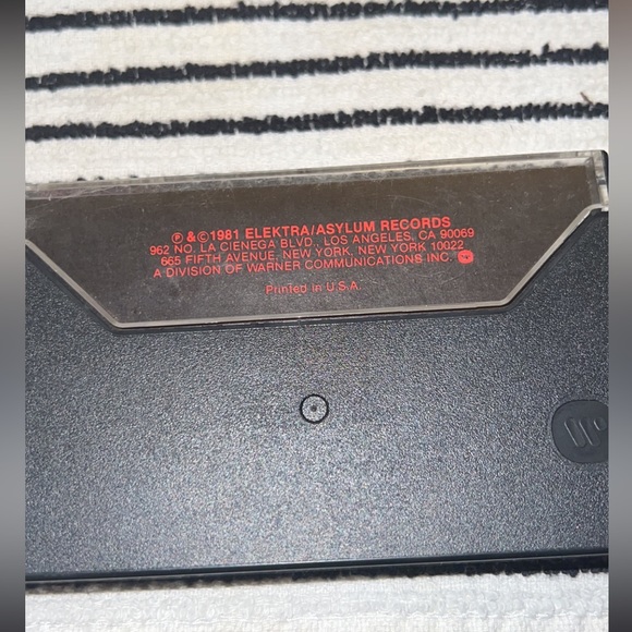 1981 QUEEN Greatest Hits Cassette Tape - Picture 3 of 4